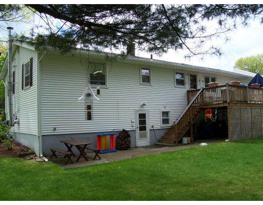 19 Heath Road Peabody, MA 01960 - Photo 18 of 20 Gallery Image 18