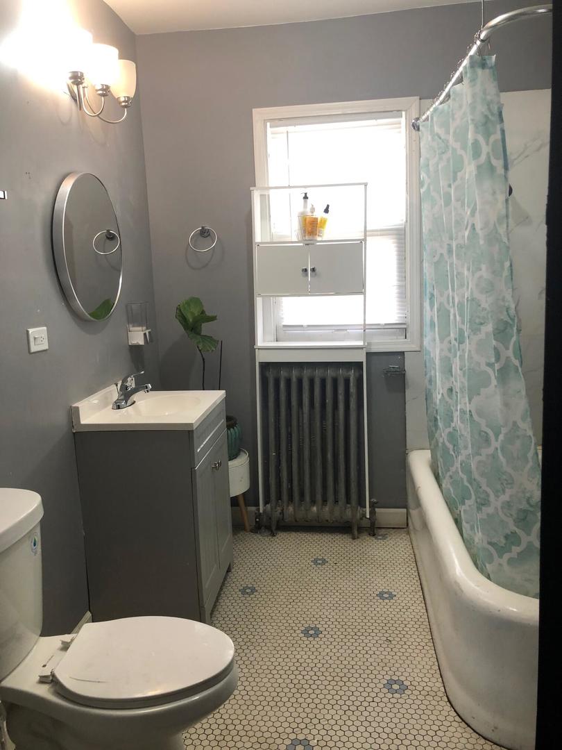 237 West 114th Street Chicago, IL 60628 - Photo 21 of 28