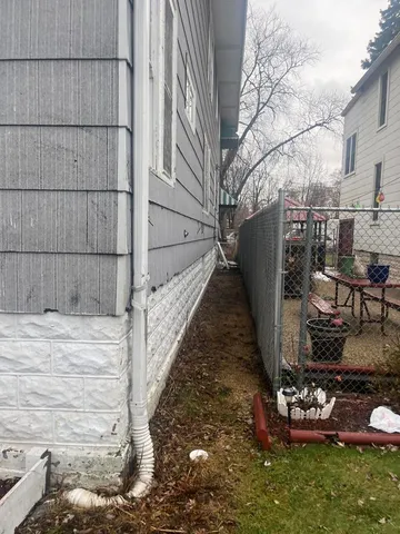 $249,999 | 237 West 114th Street, Chicago, IL 60628