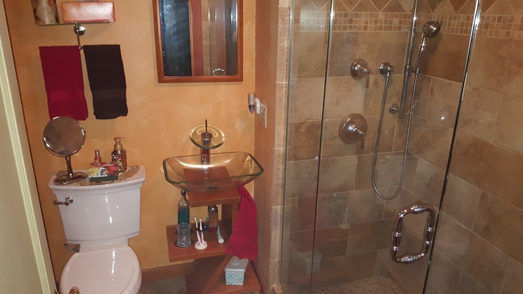 118 Redlands Street Springfield, MA 01104 - Photo 10 of 22