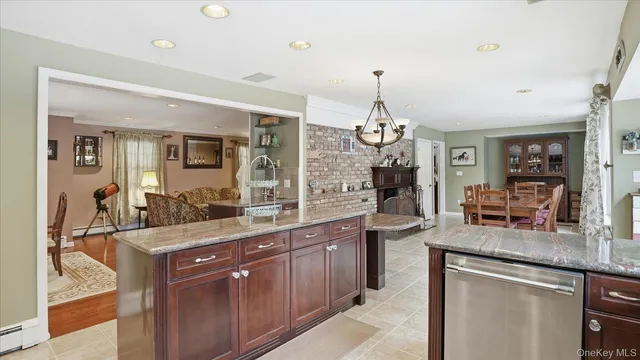 $1,299,000 | 1 Tracklot Road, St. James, NY 11780