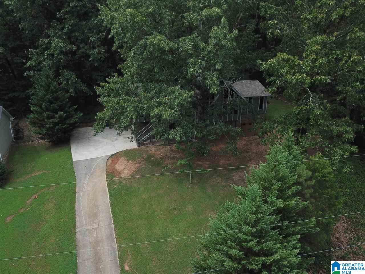 709 Colonial Drive Alabaster, AL 35007 - Photo 2 of 31