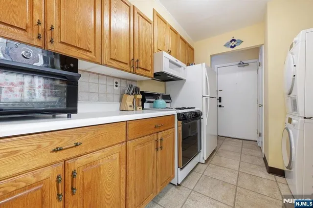 $350,000 | 349 Bloomfield Avenue, Unit 117, Verona, NJ 07044