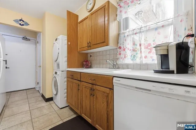 $350,000 | 349 Bloomfield Avenue, Unit 117, Verona, NJ 07044