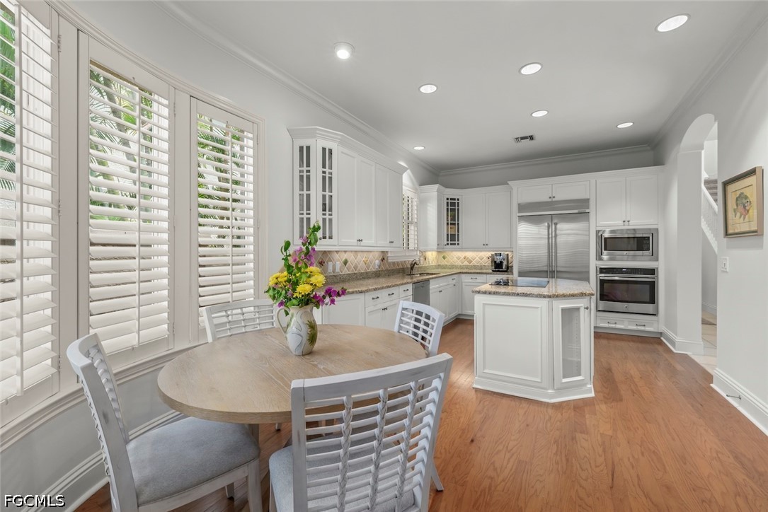 2711 Wulfert Road Sanibel, FL 33957 - Photo 16 of 44