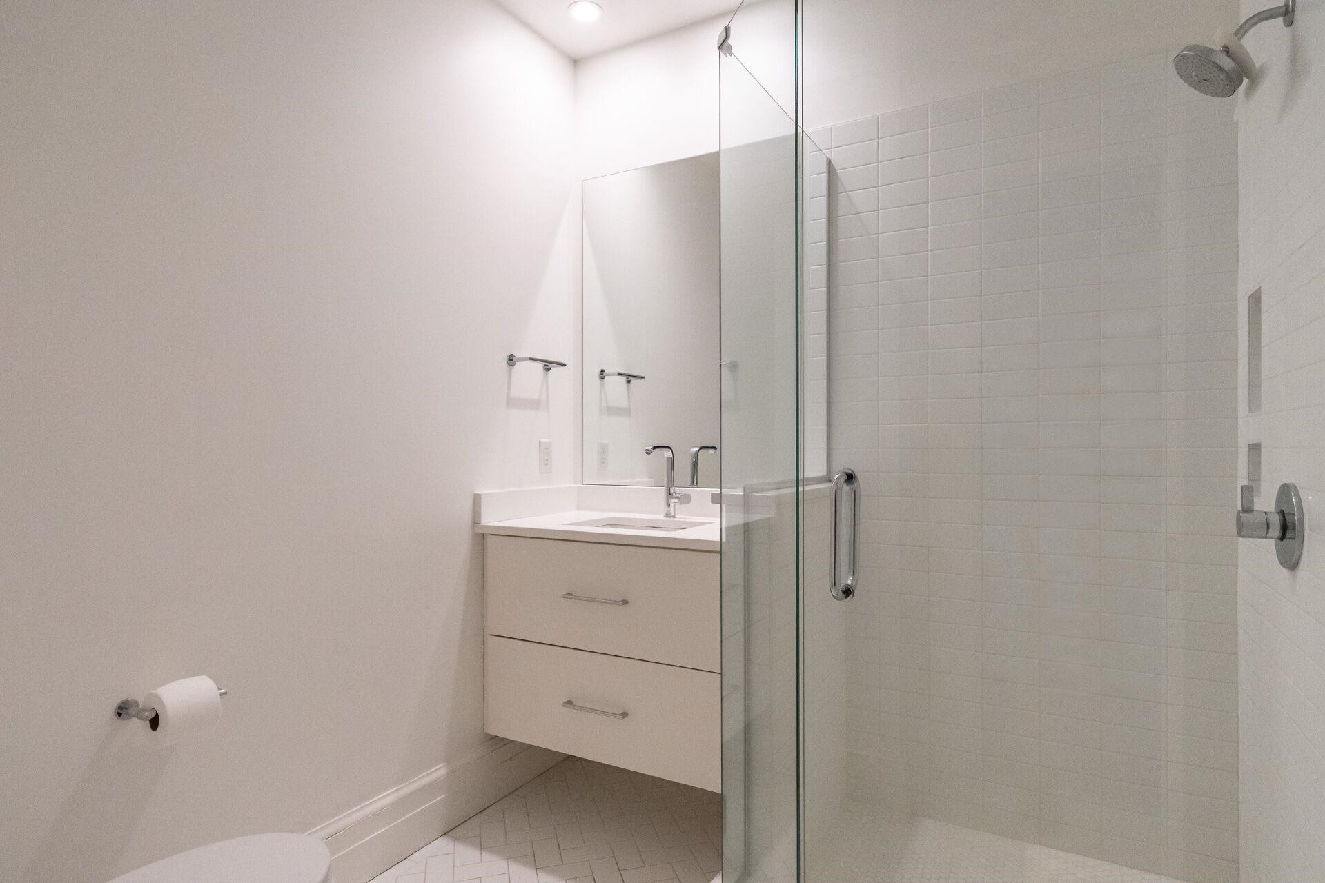 1535 Carr Street Raleigh, NC 27608 - Photo 29 of 41 Bathroom