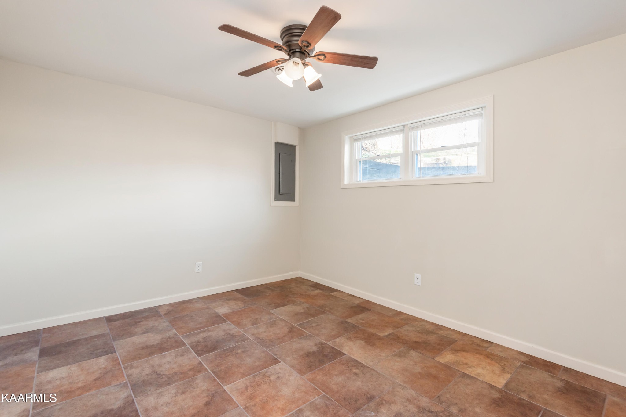 111 North Seneca Road Oak Ridge, TN 37830 - Photo 31 of 42 Gallery Image 31