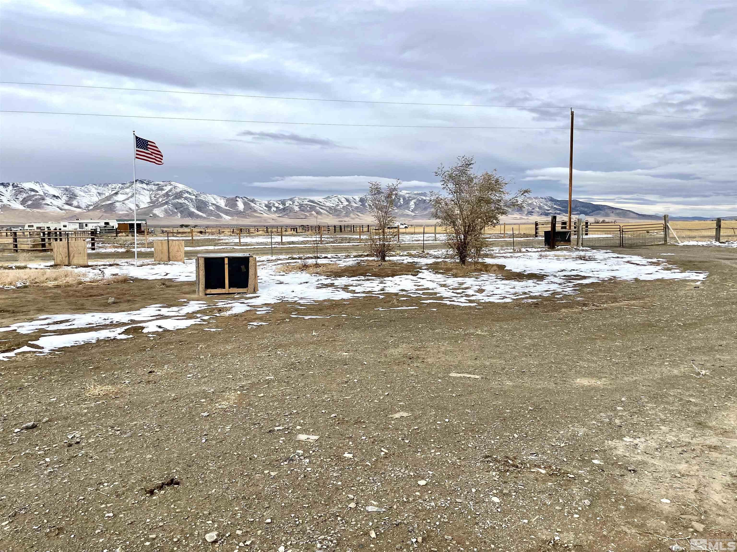 555 Harry Road Winnemucca, NV 89445 - Photo 2 of 11