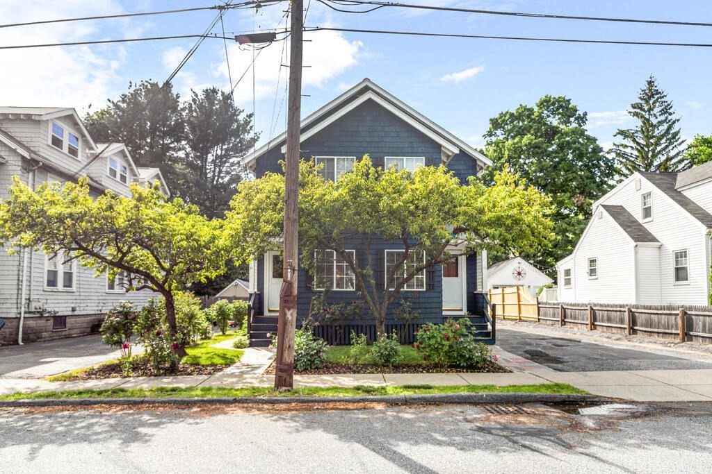 79 Rutland Street Watertown, MA 02472 - Photo 2 of 33 Gallery Image 2