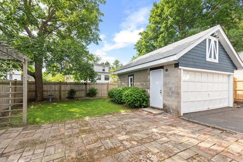 79 Rutland Street Watertown, MA 02472 - Photo 28 of 33 Gallery Image 28