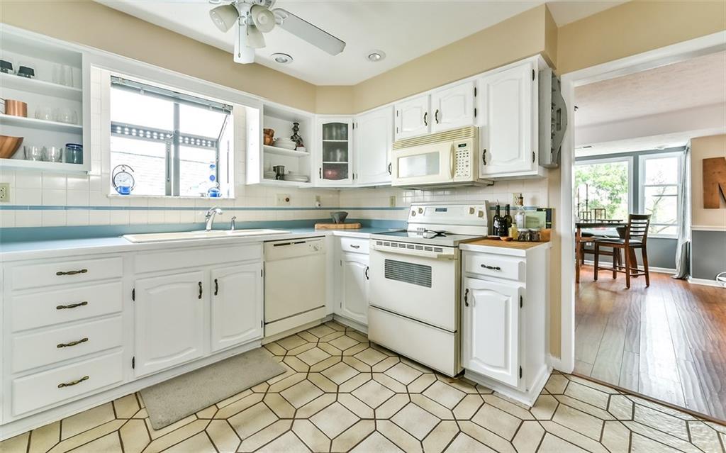 2576 B Grouse Ridge Wexford, PA 15090 - Photo 11 of 25 Gallery Image 11