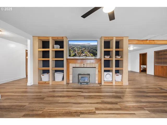 $525,000 | 321 North Holladay Drive, Seaside, OR 97138