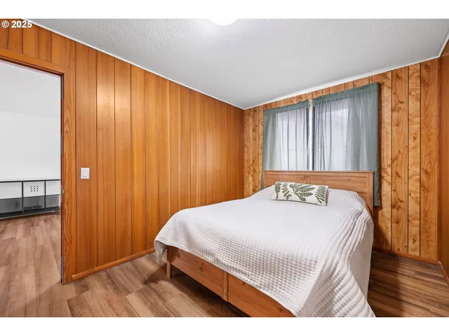 $525,000 | 321 North Holladay Drive, Seaside, OR 97138