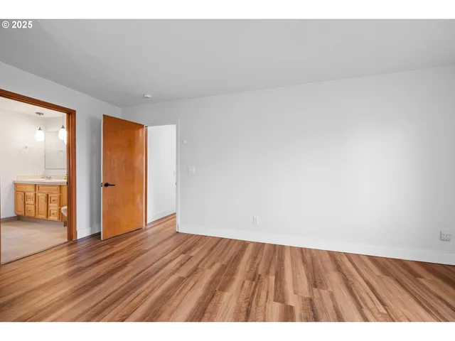 $525,000 | 321 North Holladay Drive, Seaside, OR 97138