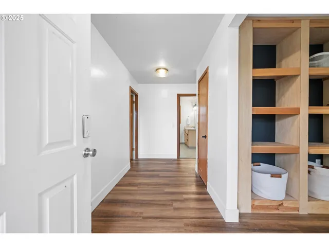 $525,000 | 321 North Holladay Drive, Seaside, OR 97138