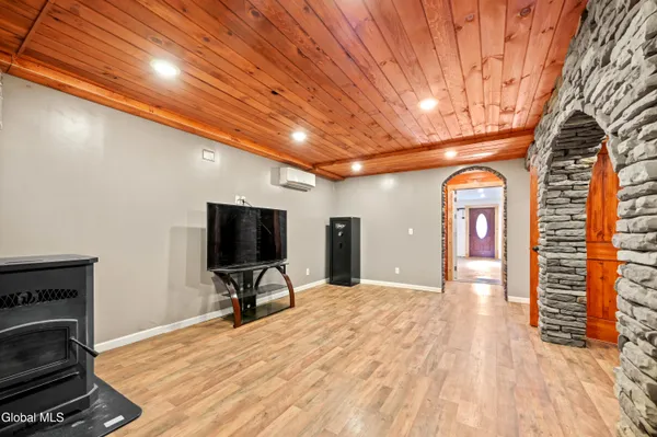 $2,200 | 217 Meade Road, Summit, NY 12036