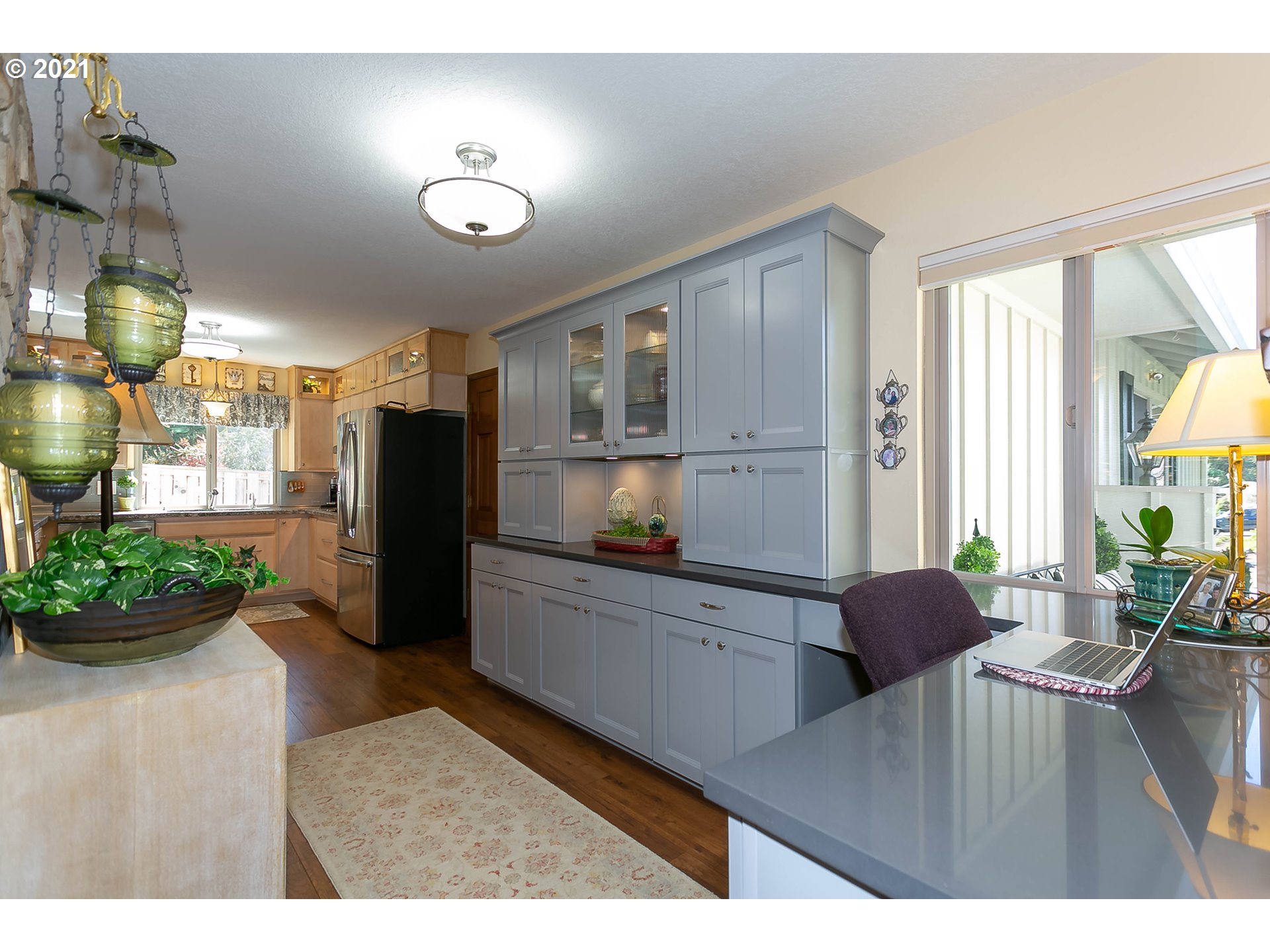 9135 Southwest Arapaho Road Tualatin, OR 97062 - Photo 13 of 32 Gallery Image 13