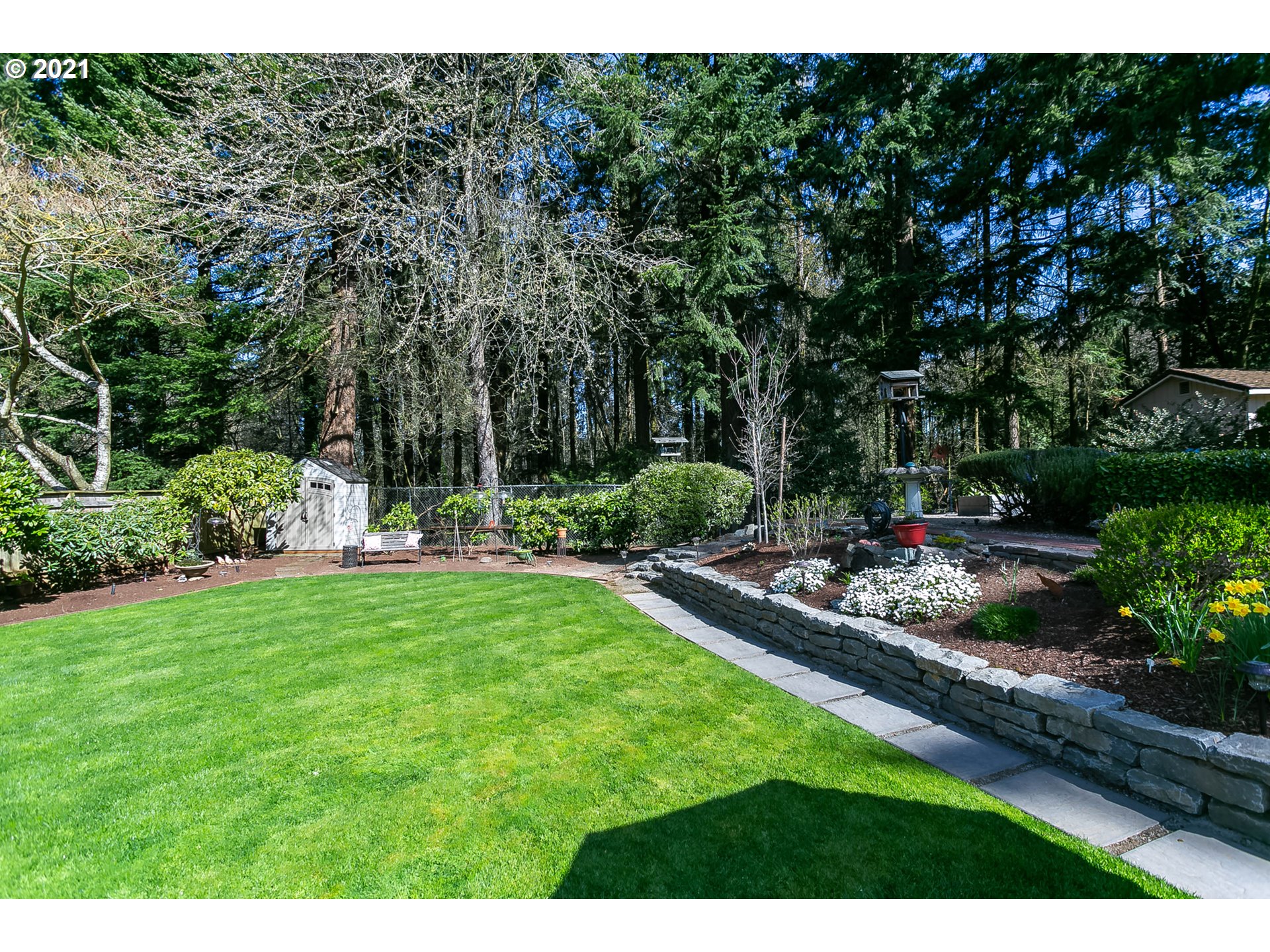 9135 Southwest Arapaho Road Tualatin, OR 97062 - Photo 27 of 32 Gallery Image 27