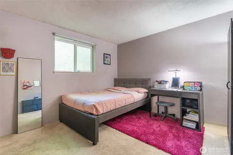 $300,000 | 17515 151st Avenue Southeast, Unit 66, Renton, WA 98058