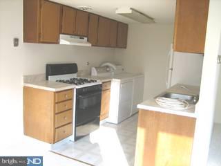 7302 Cresheim Road, Unit C8 Philadelphia, PA 19119 - Photo 3 of 6 Gallery Image 3