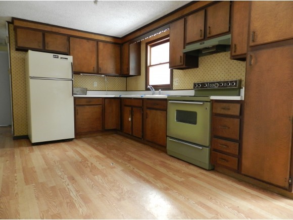 3313 Cookeville Road Corinth, VT 05039 - Photo 4 of 17