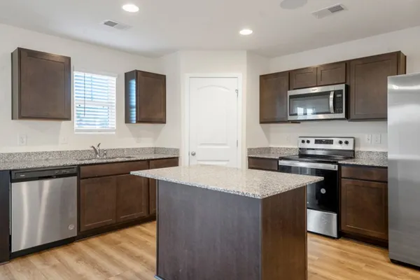 $2,190 | 422 Seaborn Circle, Pendleton, SC 29670