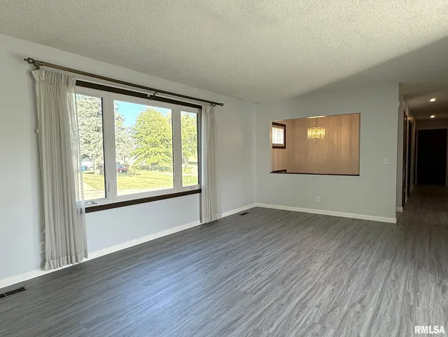 $280,000 | 4256 Evergreen Drive, Galesburg, IL 61401