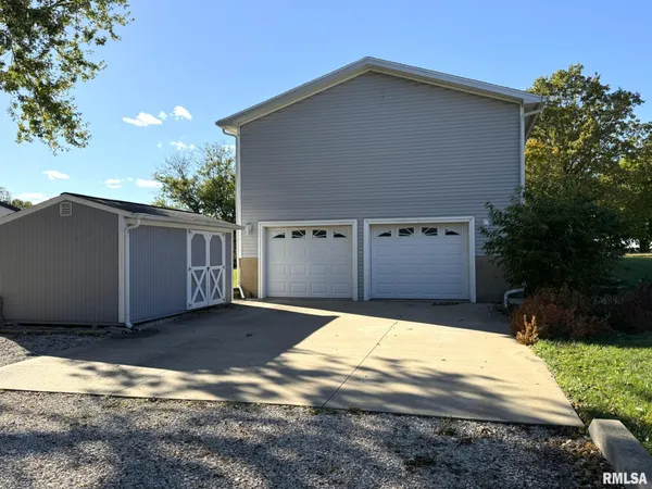 $269,900 | 4256 Evergreen Drive, Galesburg, IL 61401