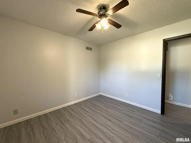 $280,000 | 4256 Evergreen Drive, Galesburg, IL 61401