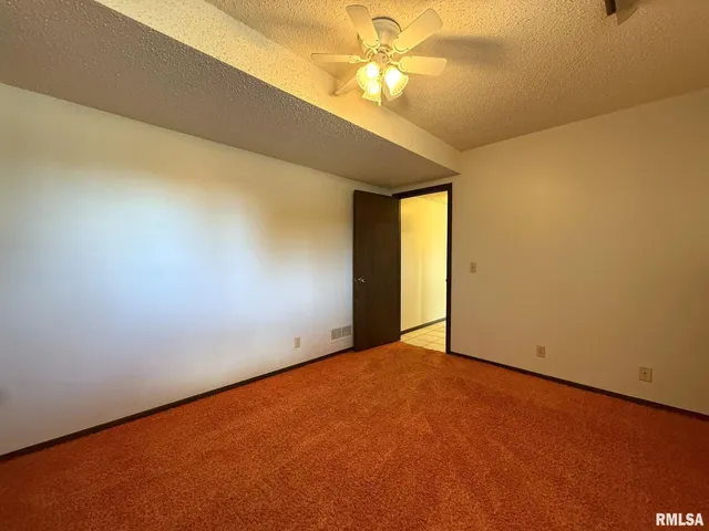 $280,000 | 4256 Evergreen Drive, Galesburg, IL 61401