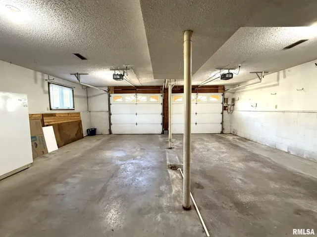 $280,000 | 4256 Evergreen Drive, Galesburg, IL 61401