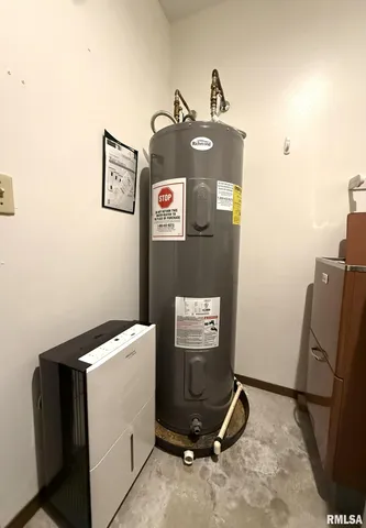 $280,000 | 4256 Evergreen Drive, Galesburg, IL 61401