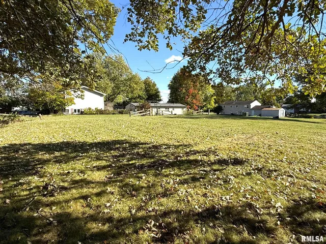 $280,000 | 4256 Evergreen Drive, Galesburg, IL 61401