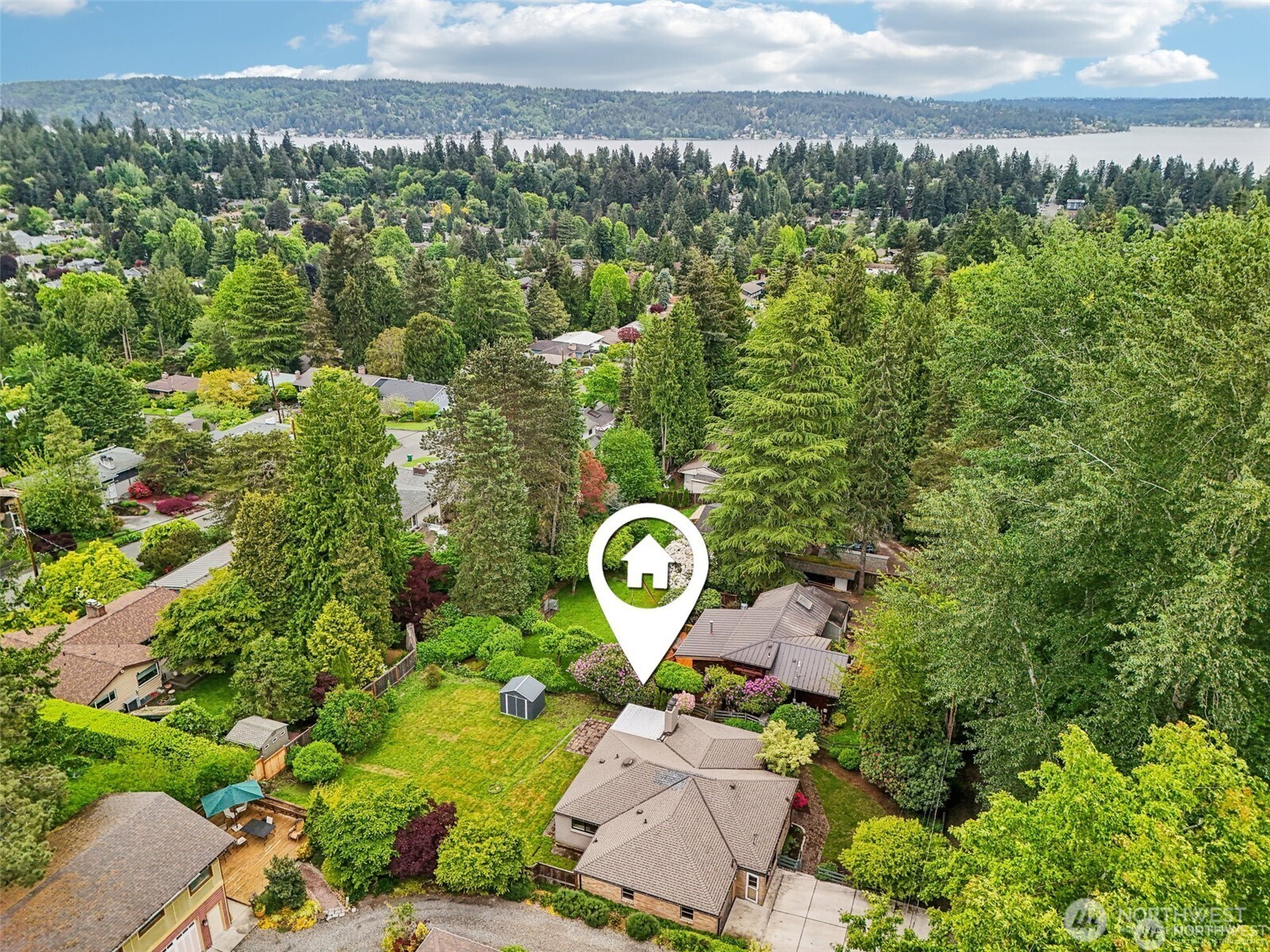 3532 Northeast 97th Street Seattle, WA 98115 - Photo 27 of 27 a view of a pathway with a garden