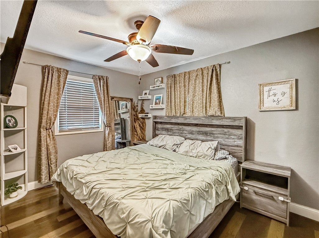 2136 North Dennis Avenue Decatur, IL 62526 - Photo 12 of 28 Gallery Image 12