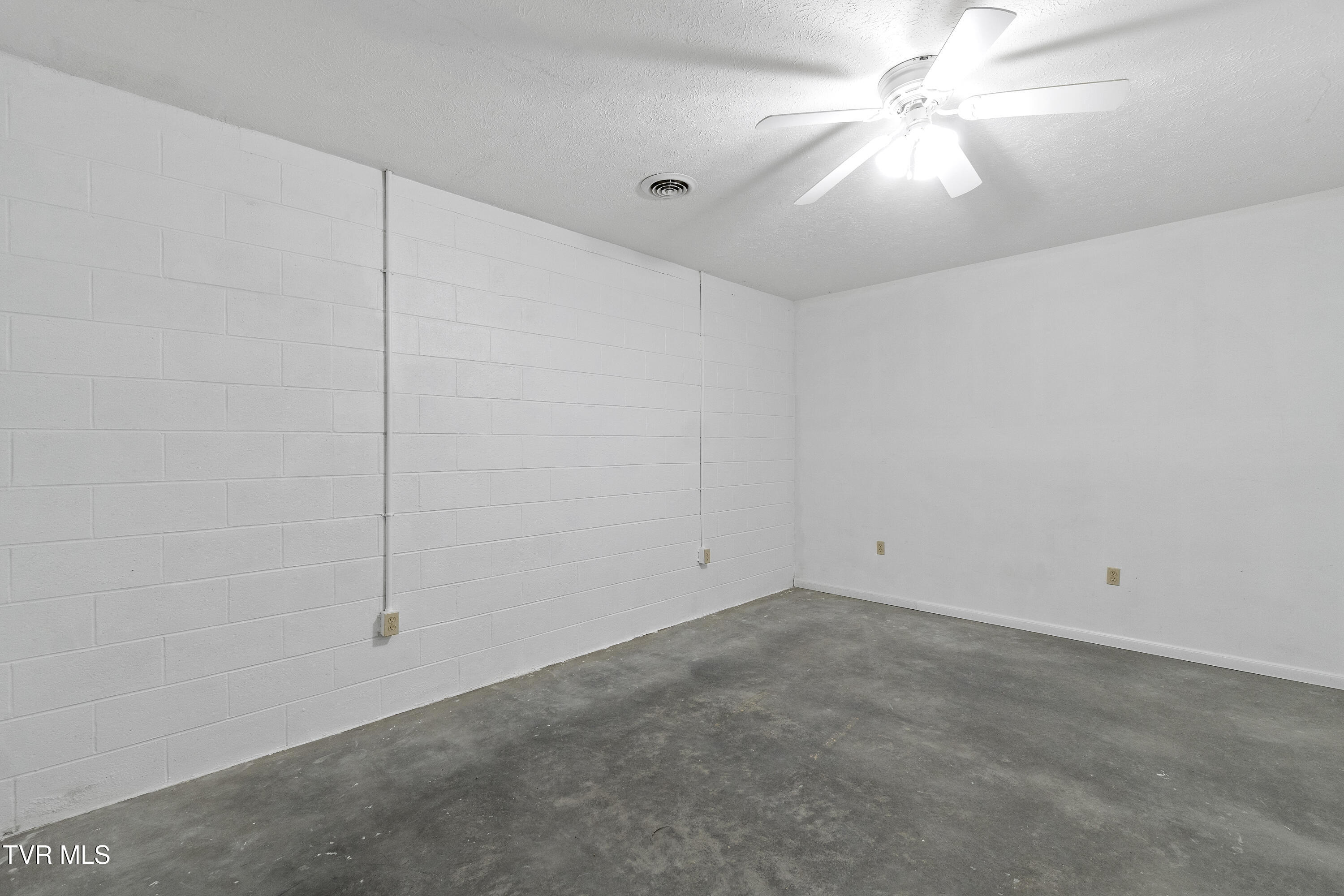 165 Pleasant View Road Bulls Gap, TN 37711 - Photo 36 of 48 32