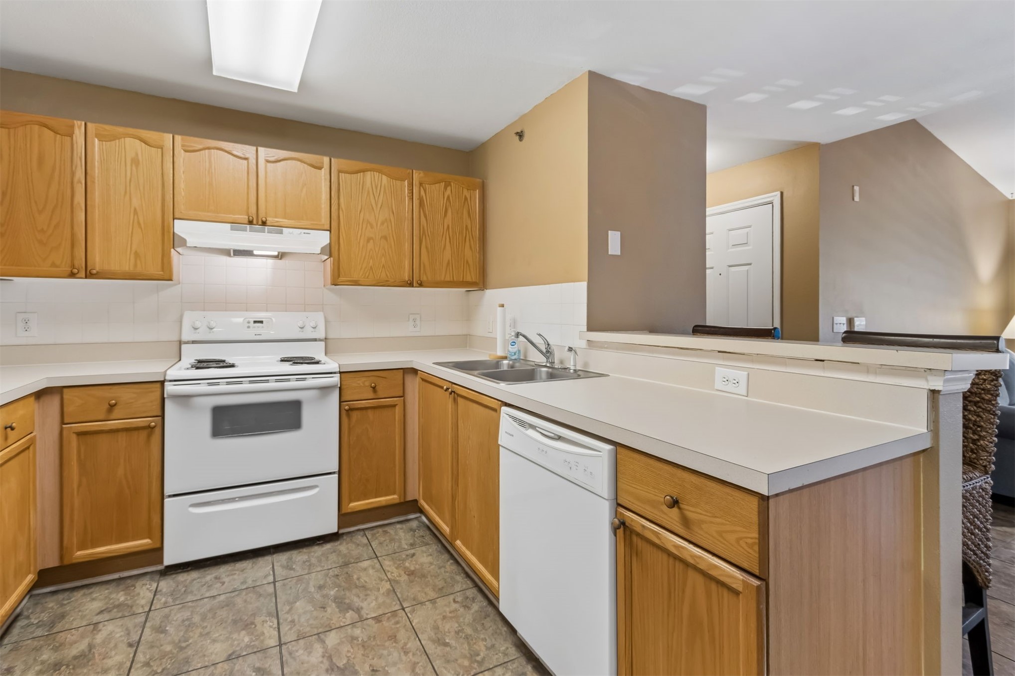 23583 Bahama Point, Unit 1526 Fernandina Beach, FL 32034 - Photo 11 of 43 Kitchen