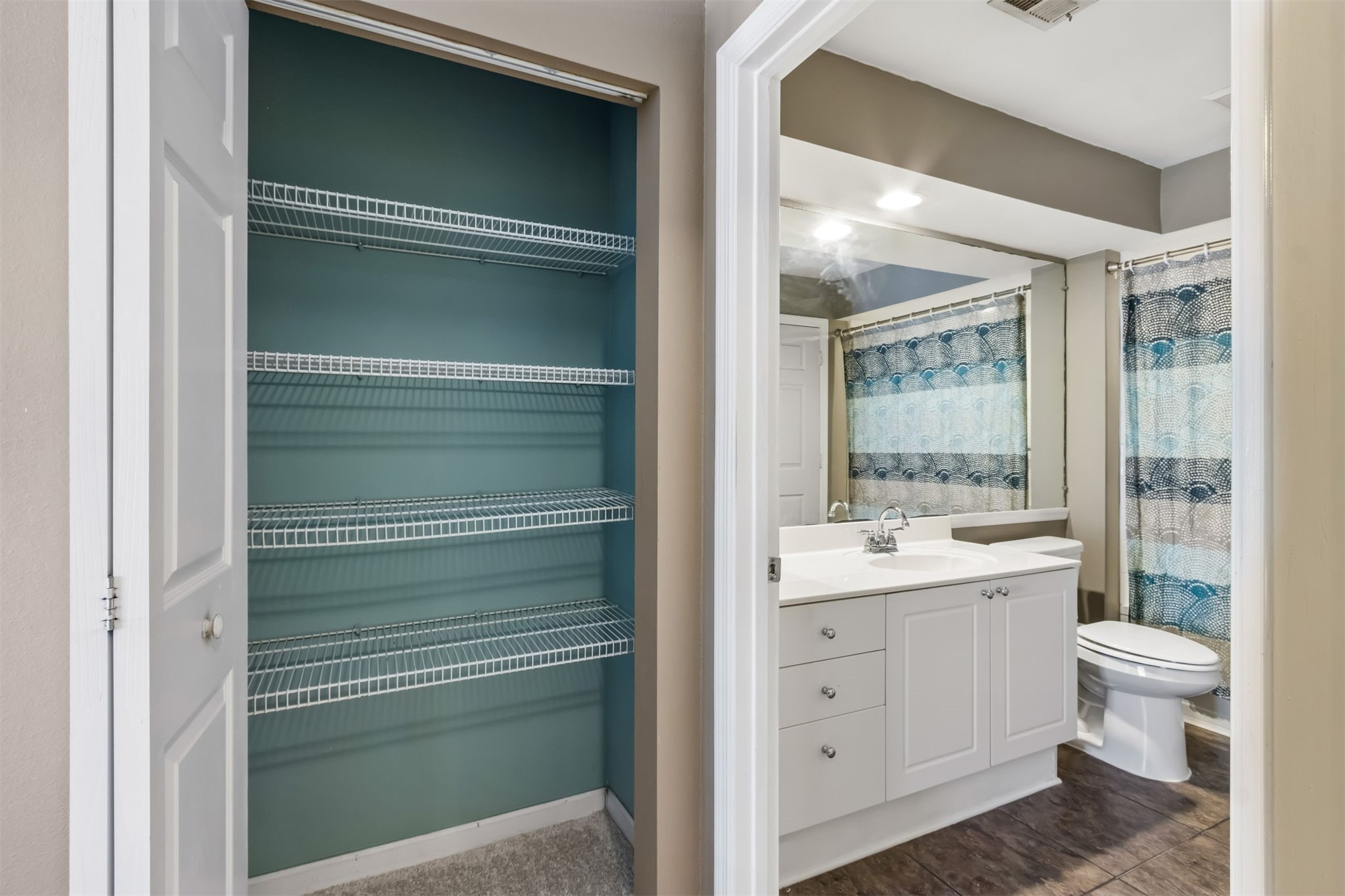 23583 Bahama Point, Unit 1526 Fernandina Beach, FL 32034 - Photo 18 of 43 Linen closet and bathroom