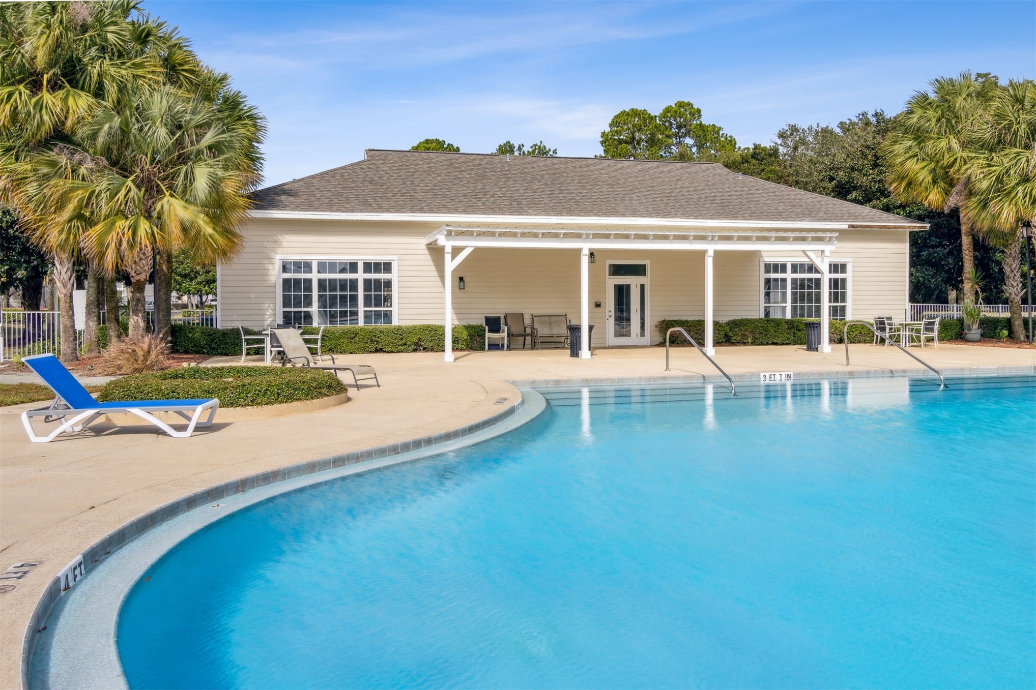23583 Bahama Point, Unit 1526 Fernandina Beach, FL 32034 - Photo 34 of 43 Community Pool