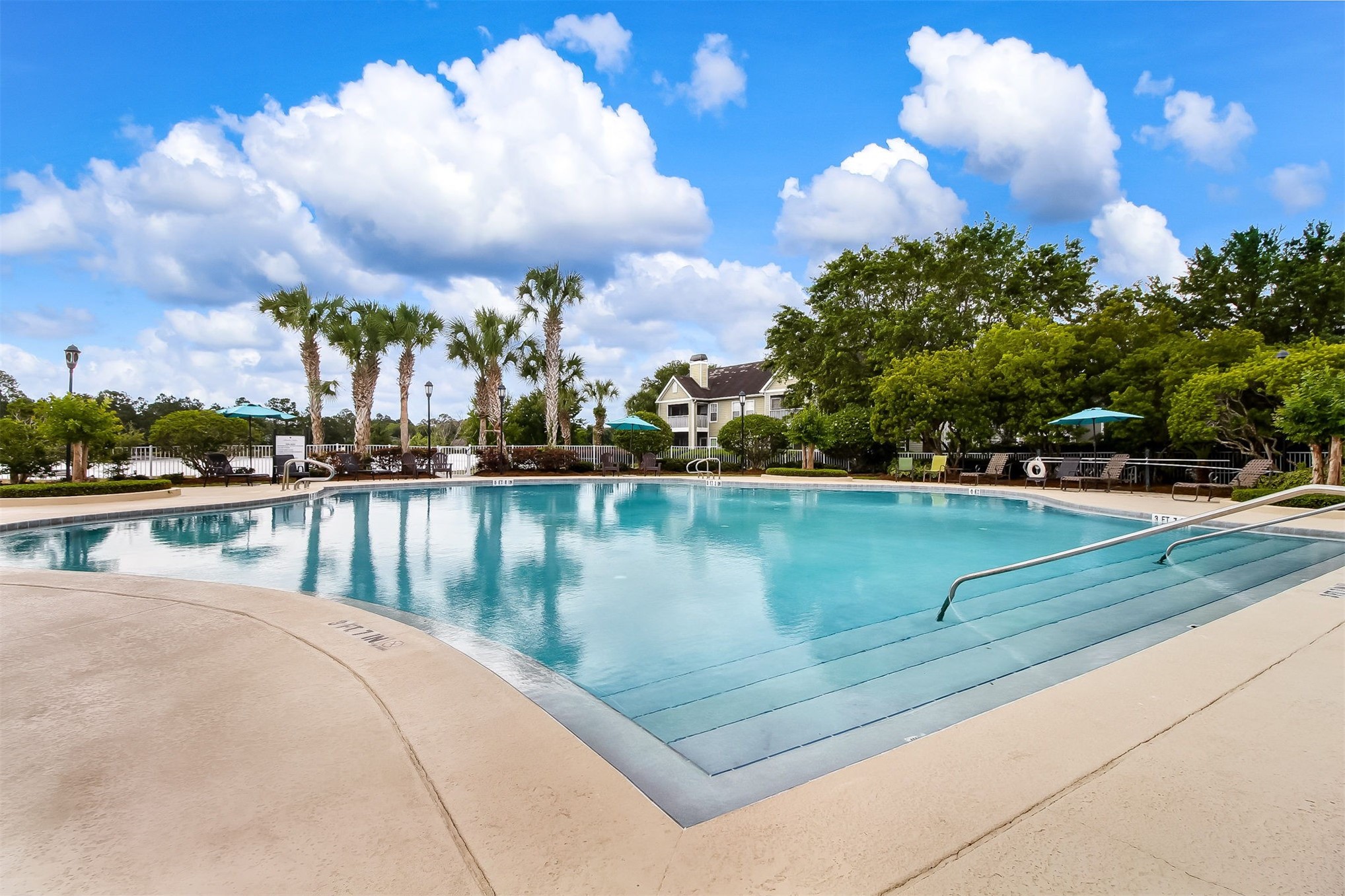 23583 Bahama Point, Unit 1526 Fernandina Beach, FL 32034 - Photo 35 of 43 Community Pool