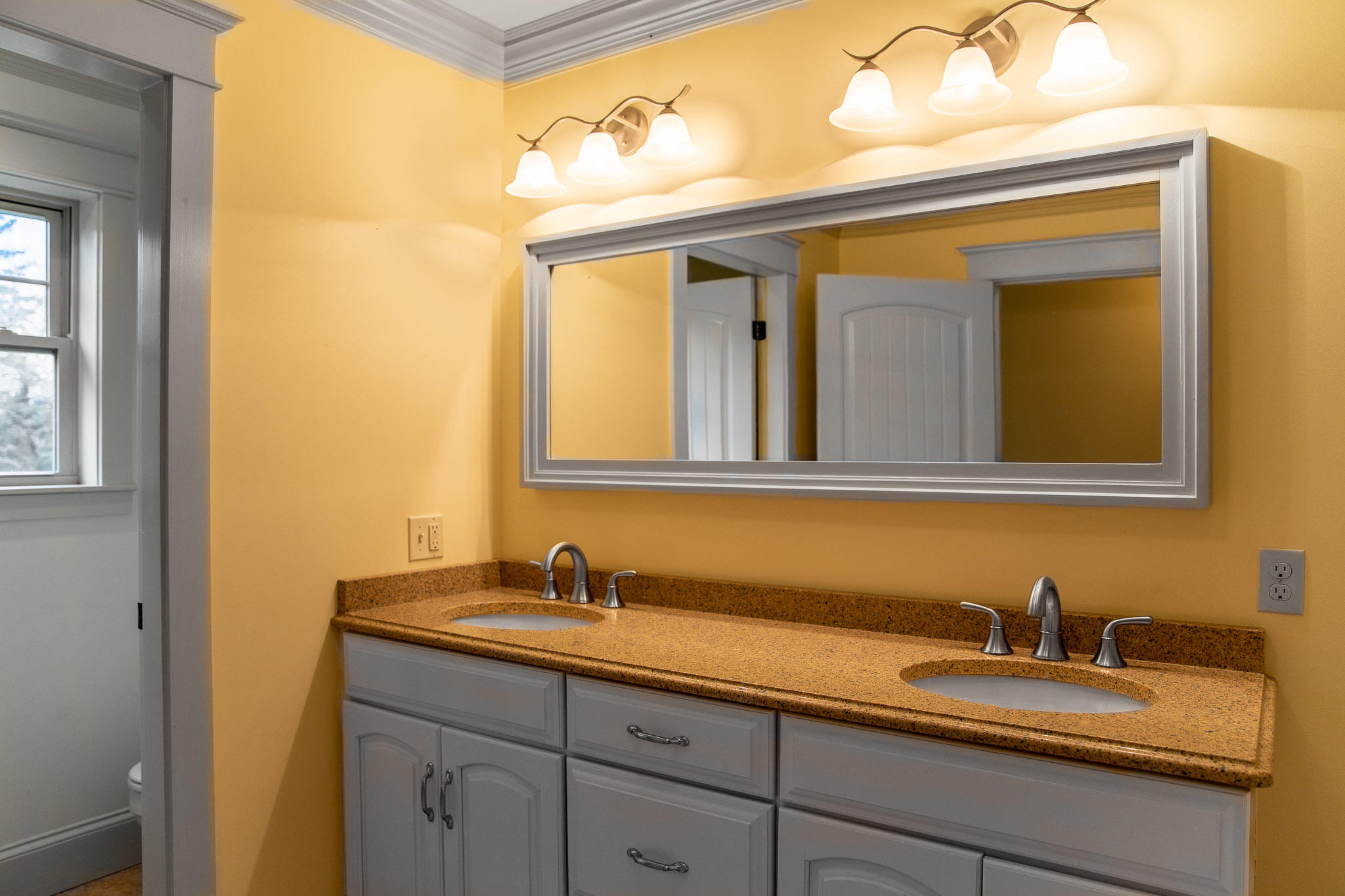 123 Balsam Road Bangor, ME 04401 - Photo 32 of 62 32 Full Bath 2nd Floor