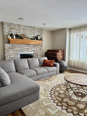 $3,750 | 3663 125th Avenue Northeast, Blaine, MN 55449