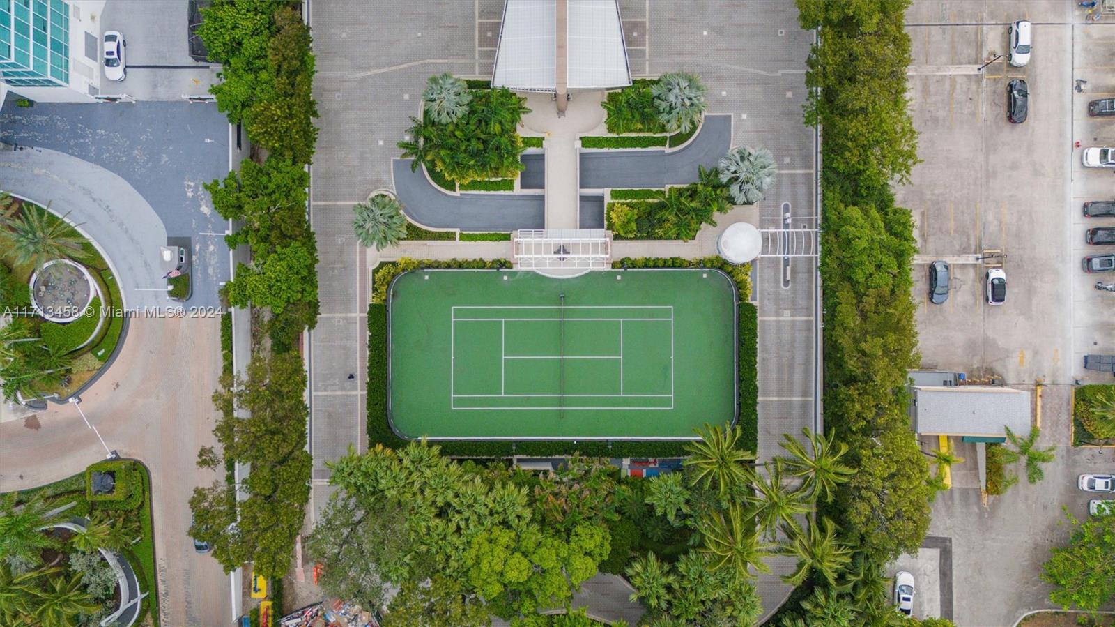2127 Brickell Avenue, Unit 2804 Miami, FL 33129 - Photo 64 of 72 an aerial view of a house having outdoor space
