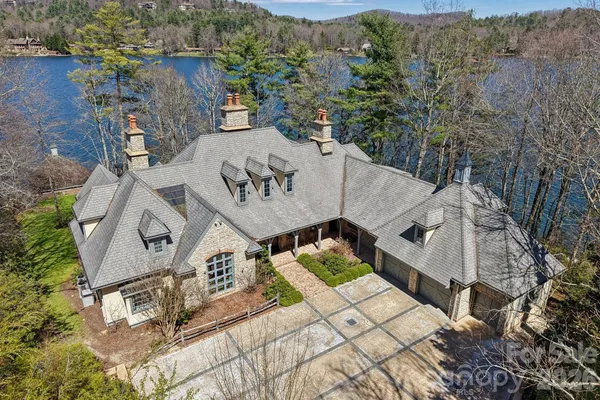 $9,500,000 | 138 Indian Trace, Lake Toxaway, NC 28747