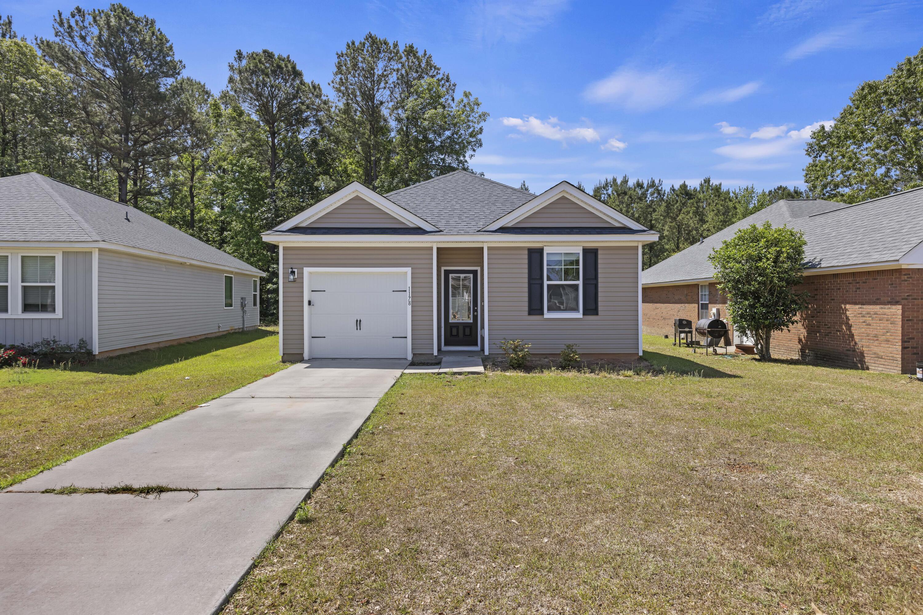 1178 Warrens Way Manning, SC 29102 - Photo 1 of 26 243A1331