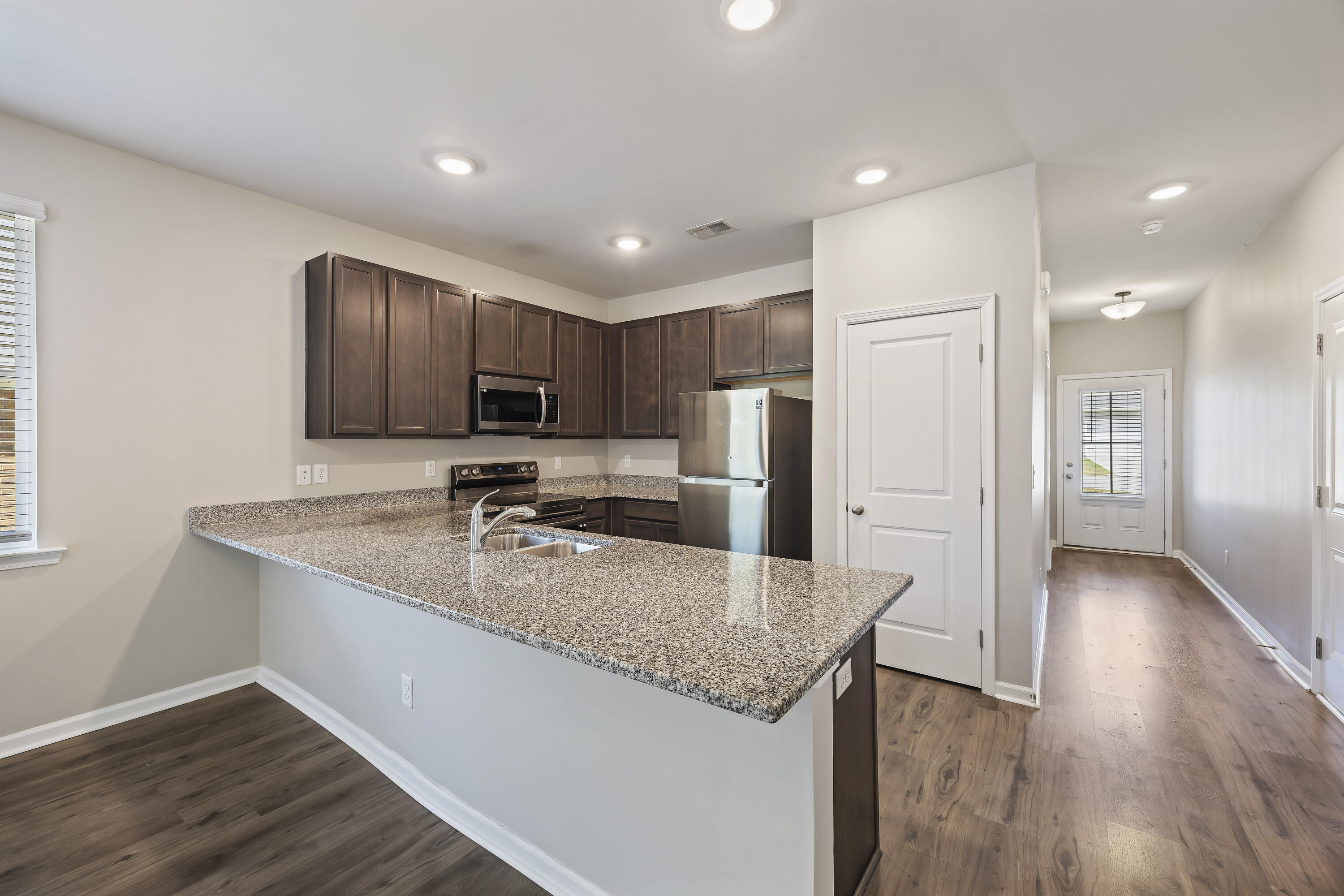 1178 Warrens Way Manning, SC 29102 - Photo 12 of 26 243A1200