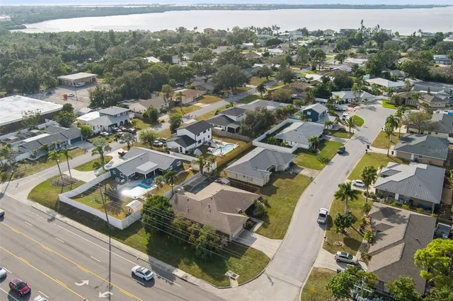 $740,000 | 7505 23rd Ave Drive West, Bradenton, FL 34209