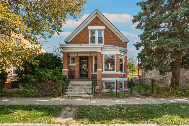 $239,900 | 7127 South St Lawrence Avenue, Chicago, IL 60619