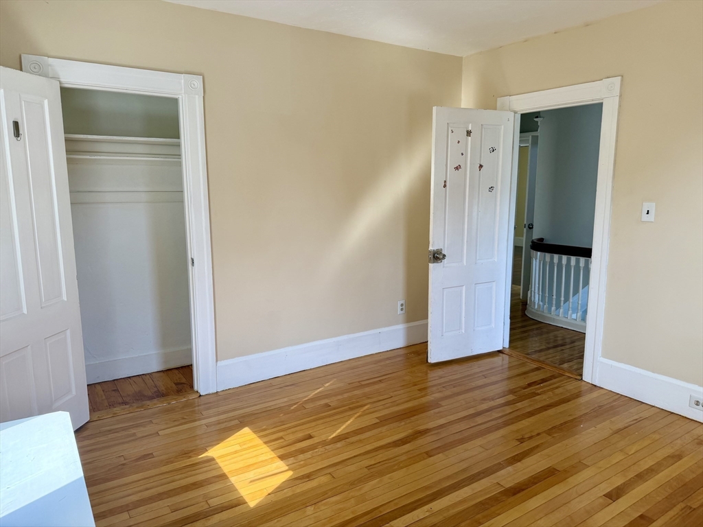 31 Stoneland Road Worcester, MA 01603 - Photo 14 of 33