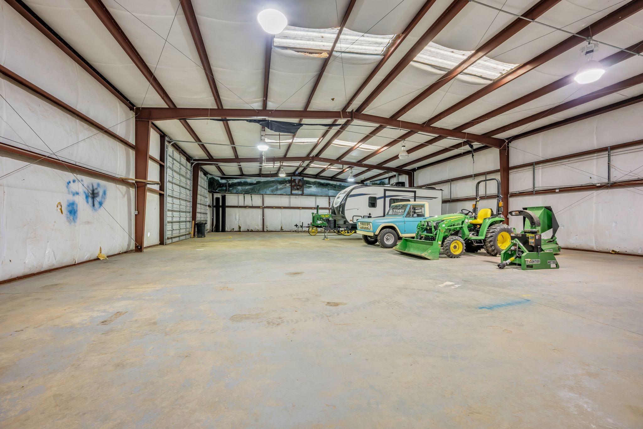 2340 Ridge Road McEwen, TN 37101 - Photo 57 of 72 a view of a garage